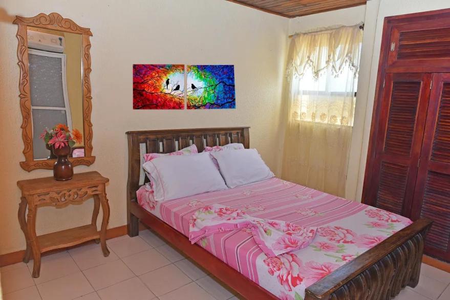 Hospedaje La Ceiba Cartagena Eksteriør bilde